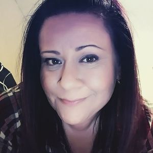 Meet your Posher, Adrienne